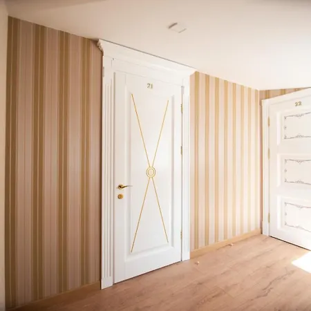 Apart Yaroslava Osmomysla 9 Square - City Center Lviv Room photo