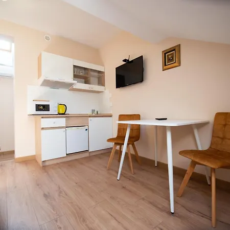 Apart Yaroslava Osmomysla 9 Square - City Center Lviv Room photo