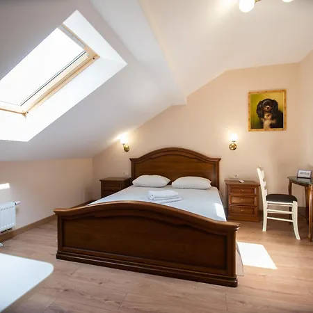 Apart Yaroslava Osmomysla 9 Square - City Center Lviv Room photo
