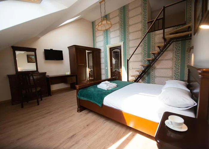 Apart Yaroslava Osmomysla 9 Square - City Center