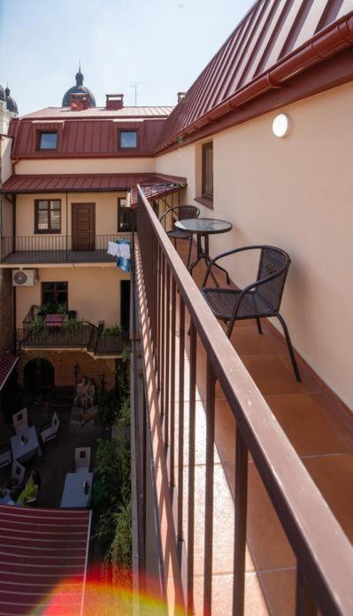 Yaroslava Osmomysla 9 Square - Center Apartment Lviv