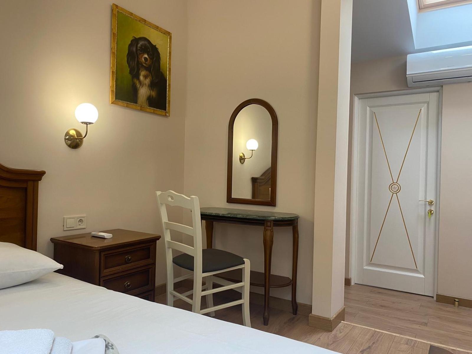 Apartment Yaroslava Osmomysla 9 Square - Center