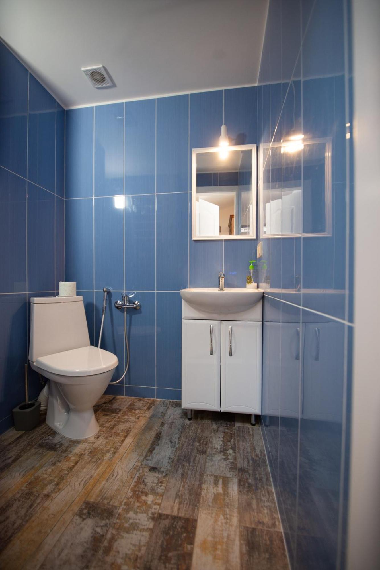 Yaroslava Osmomysla 9 Square - Center Apartment *
